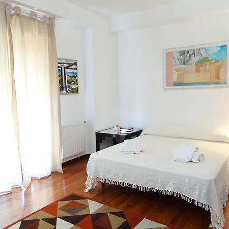 Апартаменты Family House - By Vacation Service