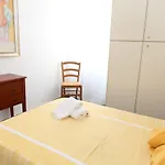 Family House - By Vacation Service Appartamento *